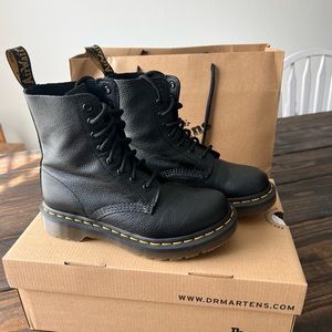 Dr. Martens 1460 Pascal Black Boots